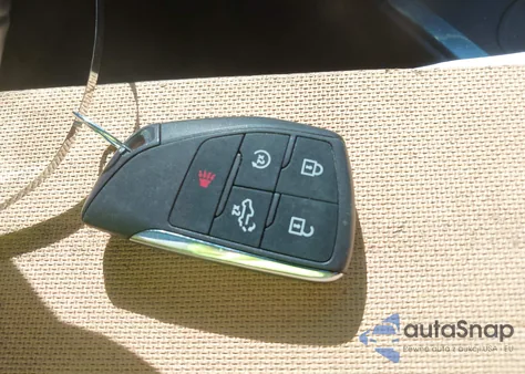 2025 Chevrolet Silverado 4Wd Short Bed High Country z USA, uszkodzony, nr VIN 2GCUKJED9S1186349